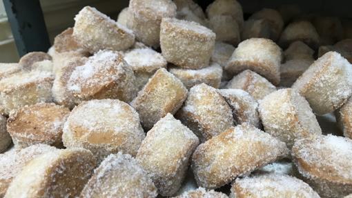 Una selección de los dulces típicos de la provincia de Sevilla