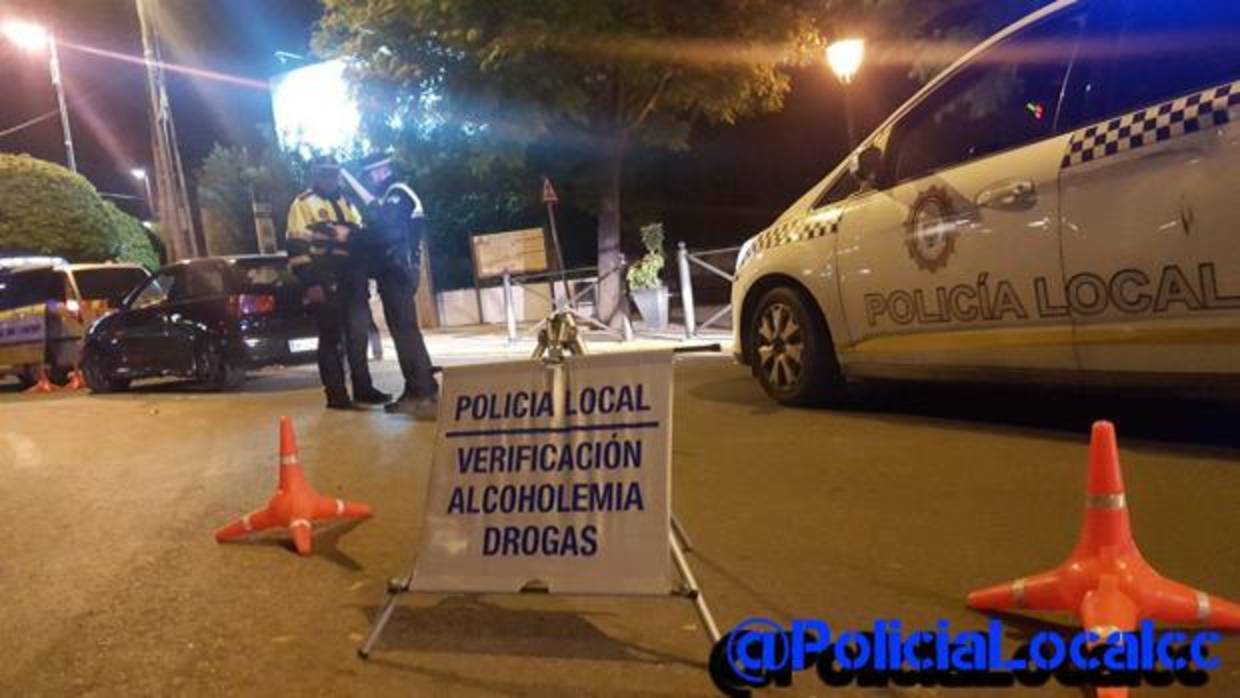 Uno de los controles de alcohol y drogas de la Policía Local de Castilleja de la Cuesta