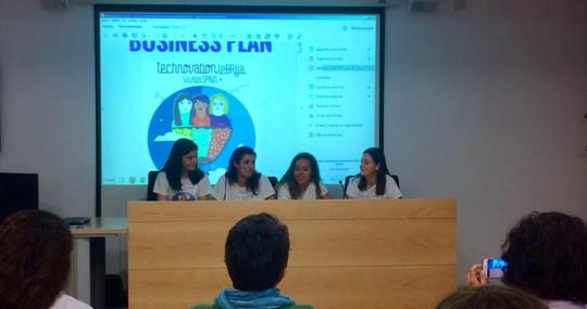 La Casa de la Juventud de Lebrija ha acogido la presentación de los proyectos