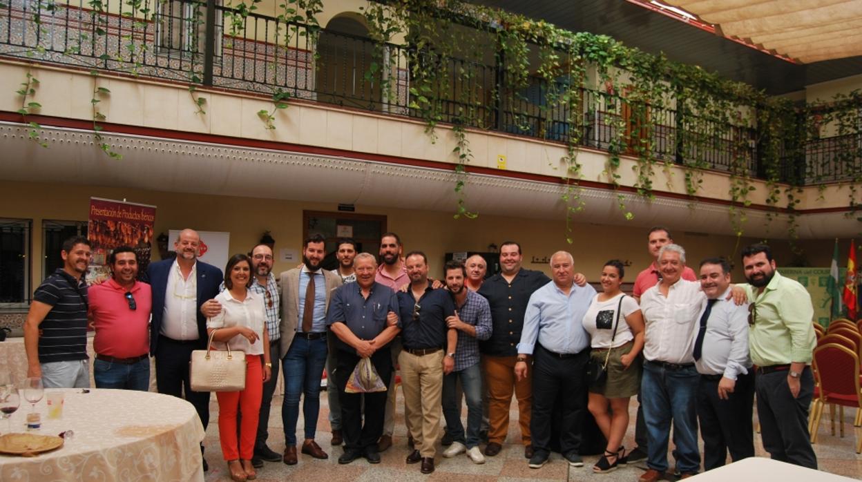 Los hosteleros han realizado una presentación en sociedad de su asociación