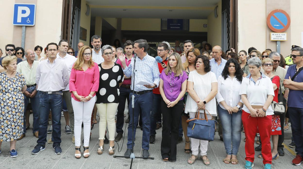 Concentración este miércoles en la localidad sevillana de Pilas