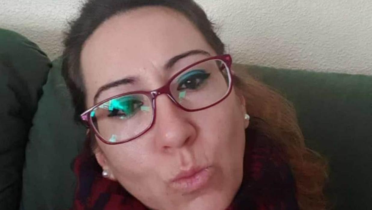 María Ángeles, la vecina de Arahal asesinada ayer presuntamente a manos de su pareja en Úbeda