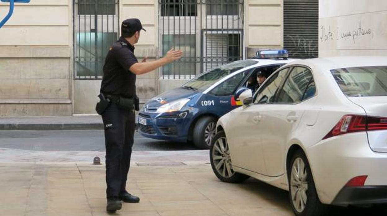 Imagen de archivo de un agente de Policía