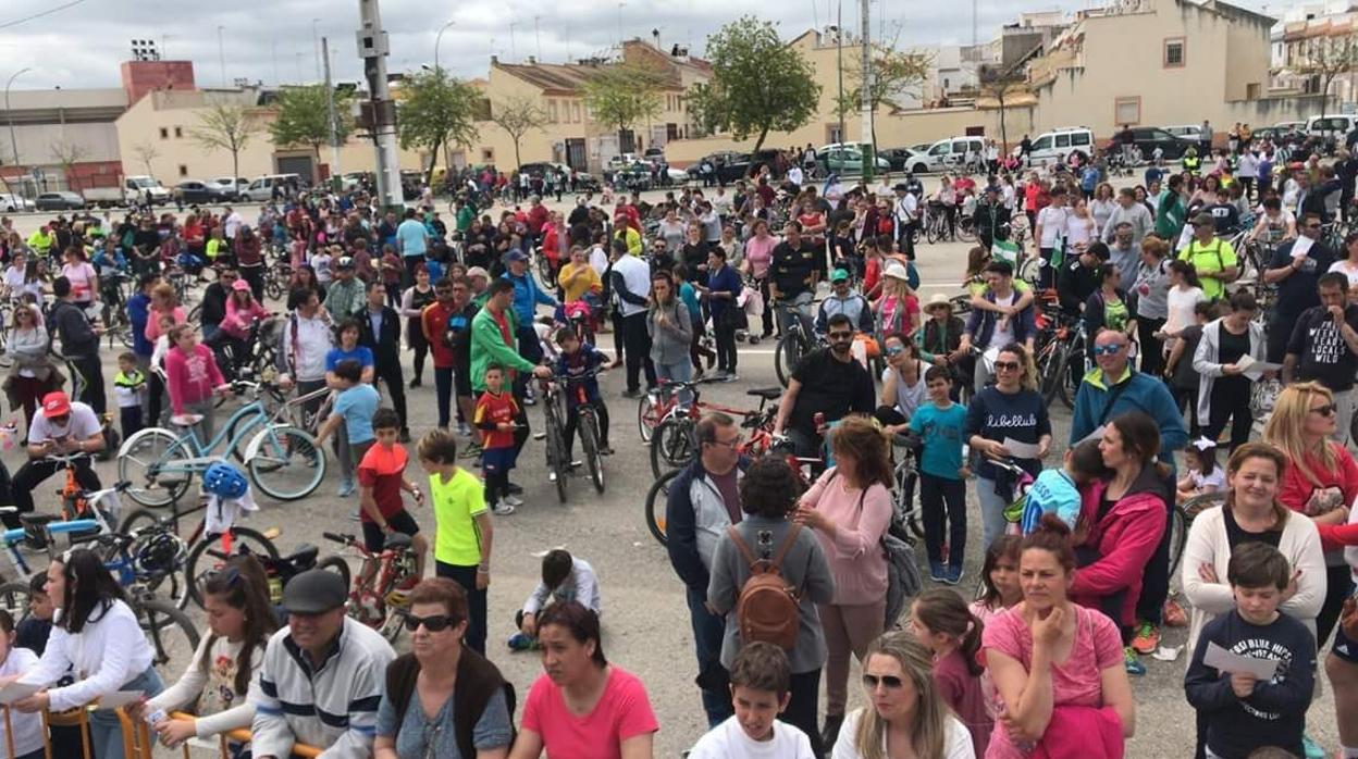 El paseo en Bicicleta es una actividad multitudinaria en la que participan miles de utreranos