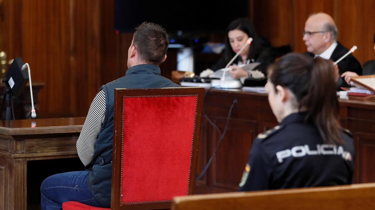 Tanto la Fiscalía como la acusación particular han mantenido la petición de prisión permanente revisable para E.R.R.