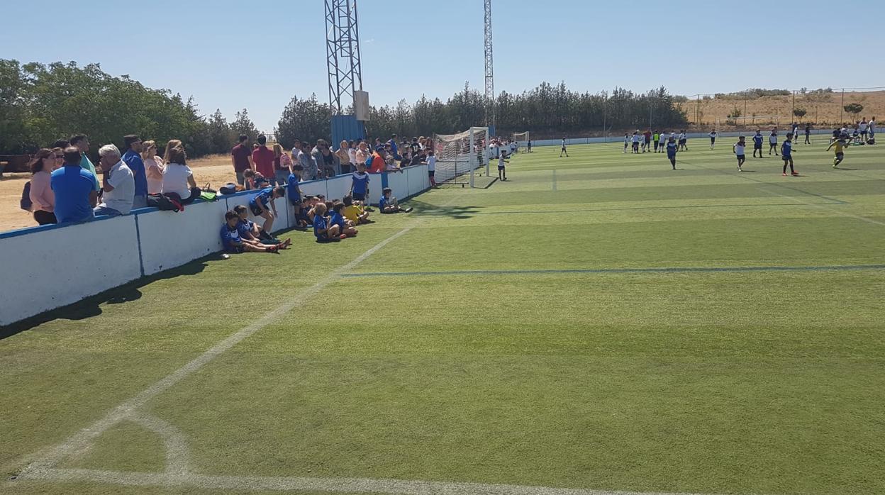 El estadio Pepe Olías es el lugar de entrenamiento de las escuelas deportivas municipales