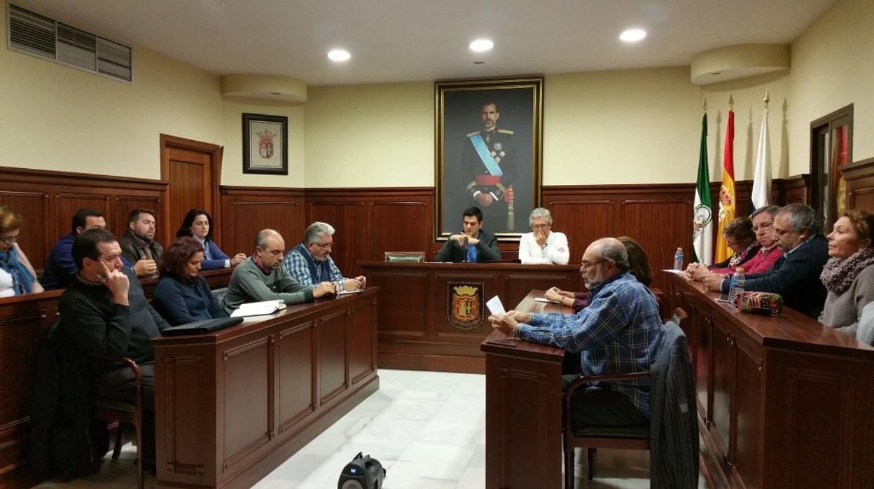 Pleno del Ayuntamiento de Espartinas en diciembre de 2015