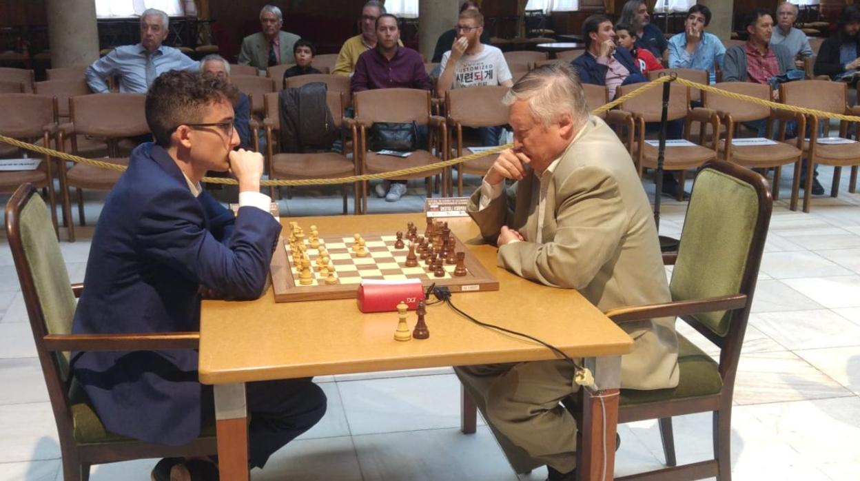 El deportista utrerano ha sido capaz incluso de hacer tablas con Karpov en una ocasión