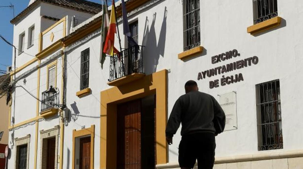 Fachada del edificio del Ayuntamiento de Écija (Sevilla)