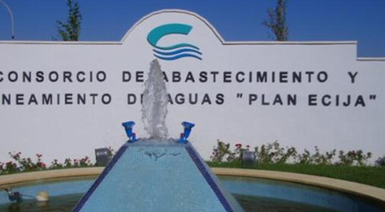 Sede central del Consorcio de Aguas Plan de Écija, cuyos quince municipios están afectados por la presencia de benceno