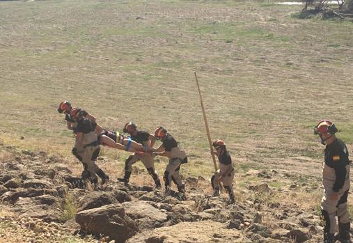 Rescate en las aguas del río Guadalquivir