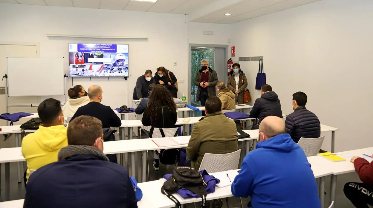 La Rinconada ofrece un curso de fabricaci n aeron utica con un