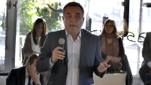 El presidente del PP de Sevilla, Juan Bueno, anunciará los cambios en su ejecutiva tras el verano