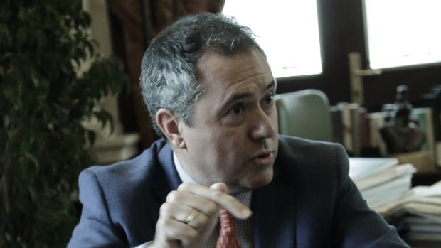 El Ayuntamiento de Sevilla ha dado 1,7 millones de euros en subvenciones de forma irregular