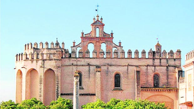 Fachada del Monasterio asaltado