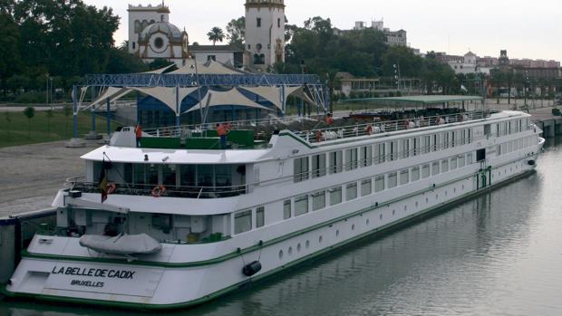 «La Belle de Cadix», el crucero más fiel a Sevilla