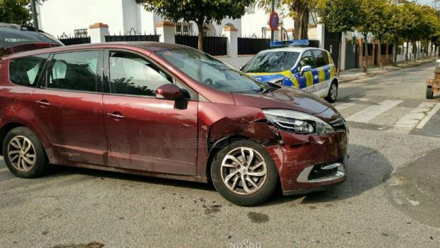 El accidente ha causado cuatro lesionados leves, entre ellos dos menores