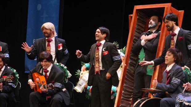 Agrupaciones de Sevilla que pasan a cuartos de final del COAC 2017 en el Gran Teatro Falla