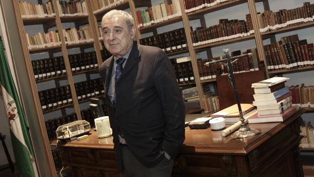 Valencia: «El nivel docente en la Universidad no puede mejorar si se aparta al que más sabe»