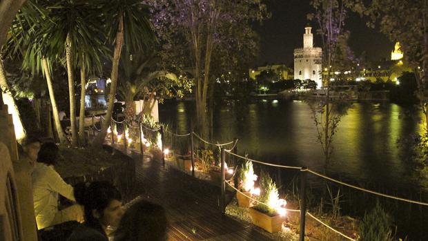 Diez terrazas de Sevilla donde tomar una copa