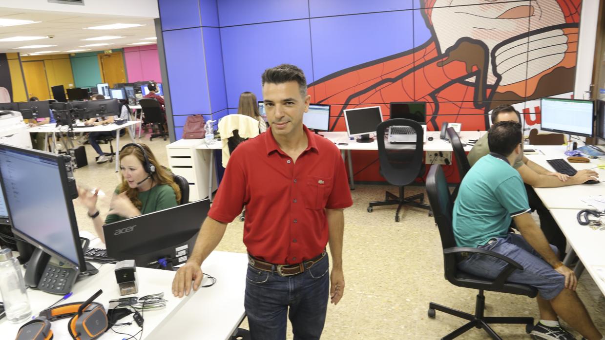 Enrique Parrilla en su sede sevillana de Lantia