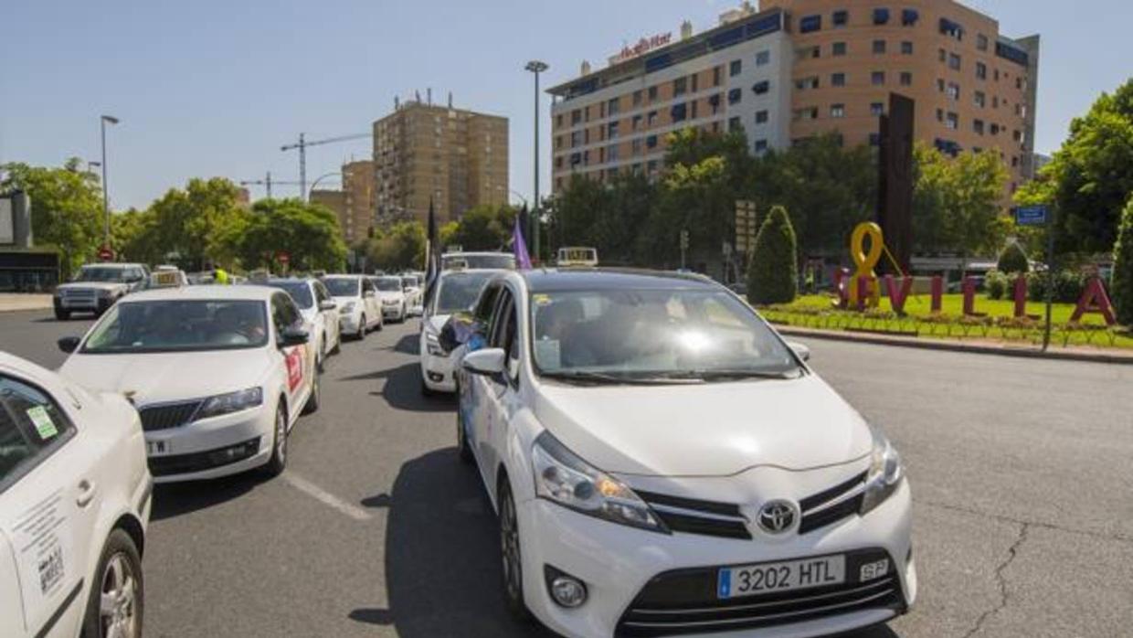 Una concentración de taxis en Sevilla