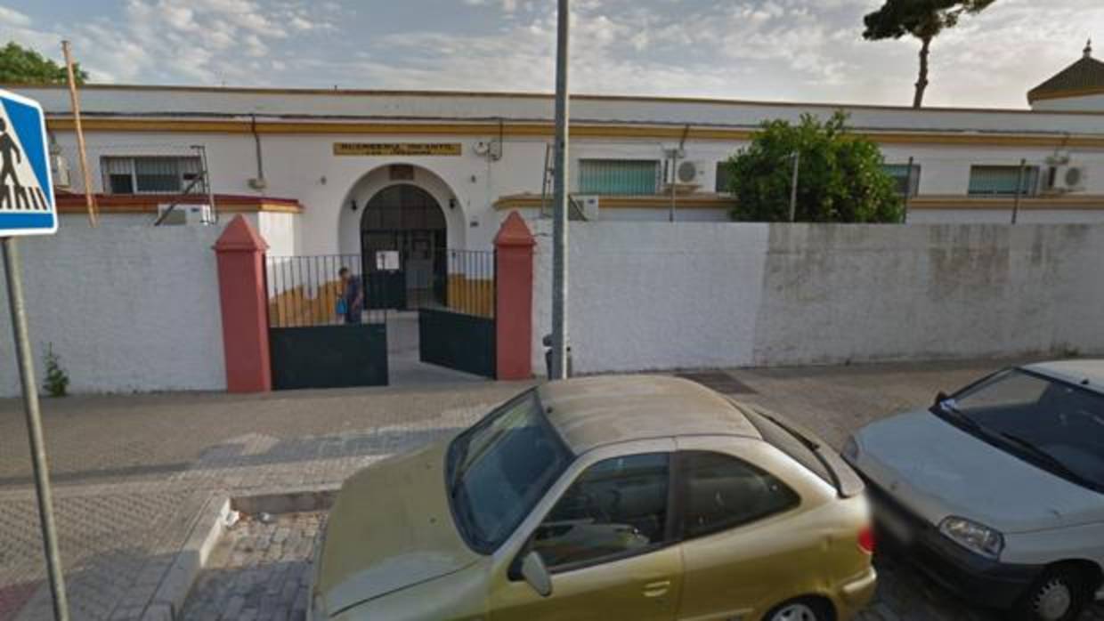 Puerta del centro infantil San Jerónimo