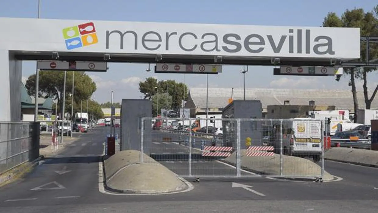 Entrada a Mercasevilla en Sevilla Este, donde sólo podrá estar hasta 2020