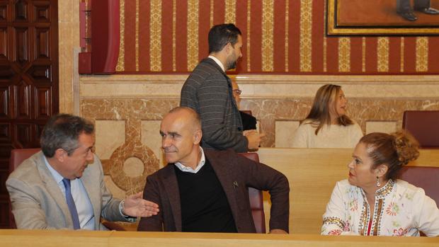La pugna por la propiedad de los suelos del Merca atasca su salvación en Sevilla