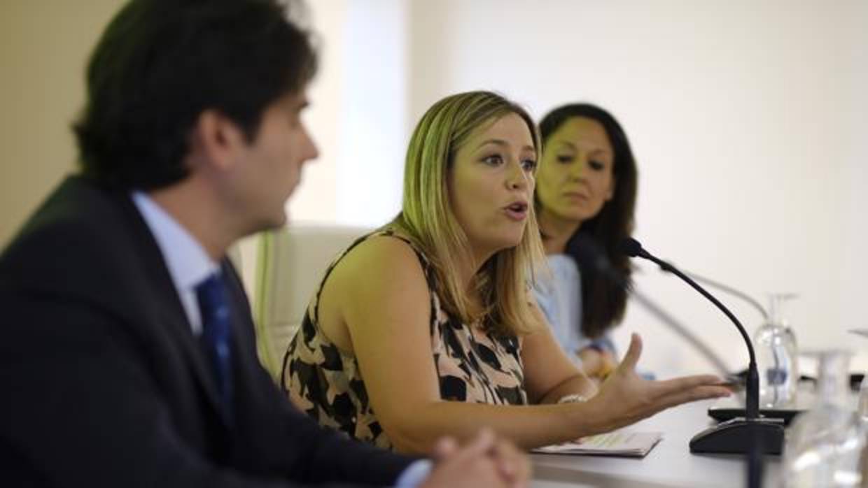 La delegada de Igualdad, Juventud y Relaciones con la Comunidad Universitaria, Myriam Díaz