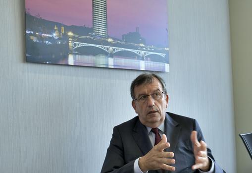 Las inversiones en el proyecto Torre Sevilla ascienden a 320 millones, lo que incluye la torre, el centro comercial, el CaixaForum, los accesos y el parque Magallanes