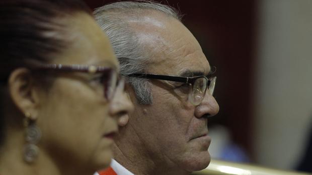 «El ascensor de Valme en el que murió mi hija falló por falta de mantenimiento»