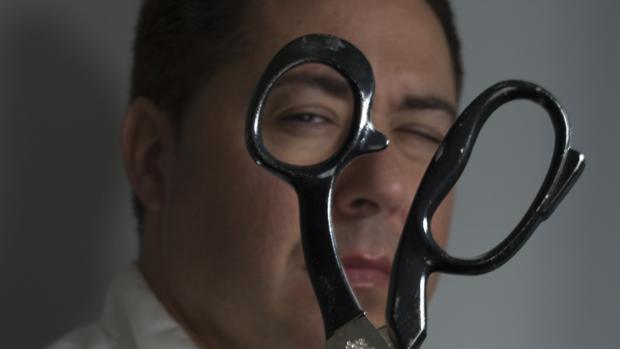 «Los empresarios del ladrillo están volviendo a las  sastrerías y modistas de Sevilla»