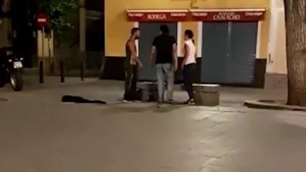 Los vecinos del Pumarejo «hartos» de las peleas entre indigentes