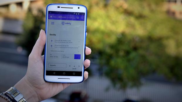 Uber y Cabify ofrecerán un servicio gratuito en Sevilla este miércoles