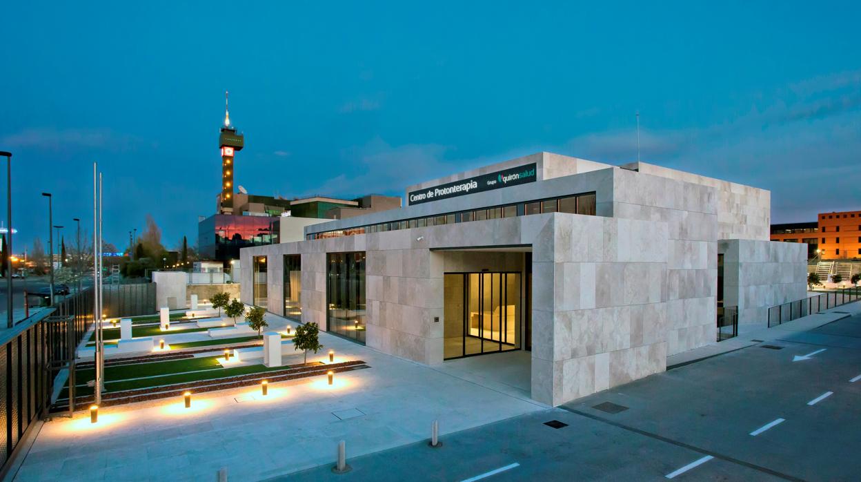El nuevo centro es el primero que se instala en nuestro país, y nace con la vocación de atender a todos los pacientes que lo soliciten, tanto de España como del exterior