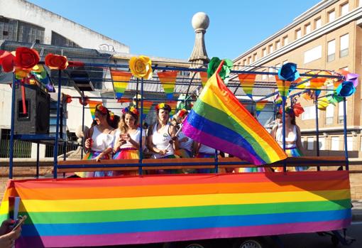 Una de las carrozas del cortejo
