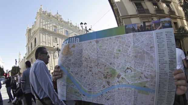 Los viajeros de Estados Unidos tiran del turismo durante el verano en Sevilla