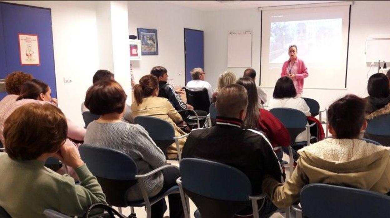 Entrevista pre-quirúrgica celebrada la tarde antes a la cirugía a cargo de la enfermera María José Parejo.