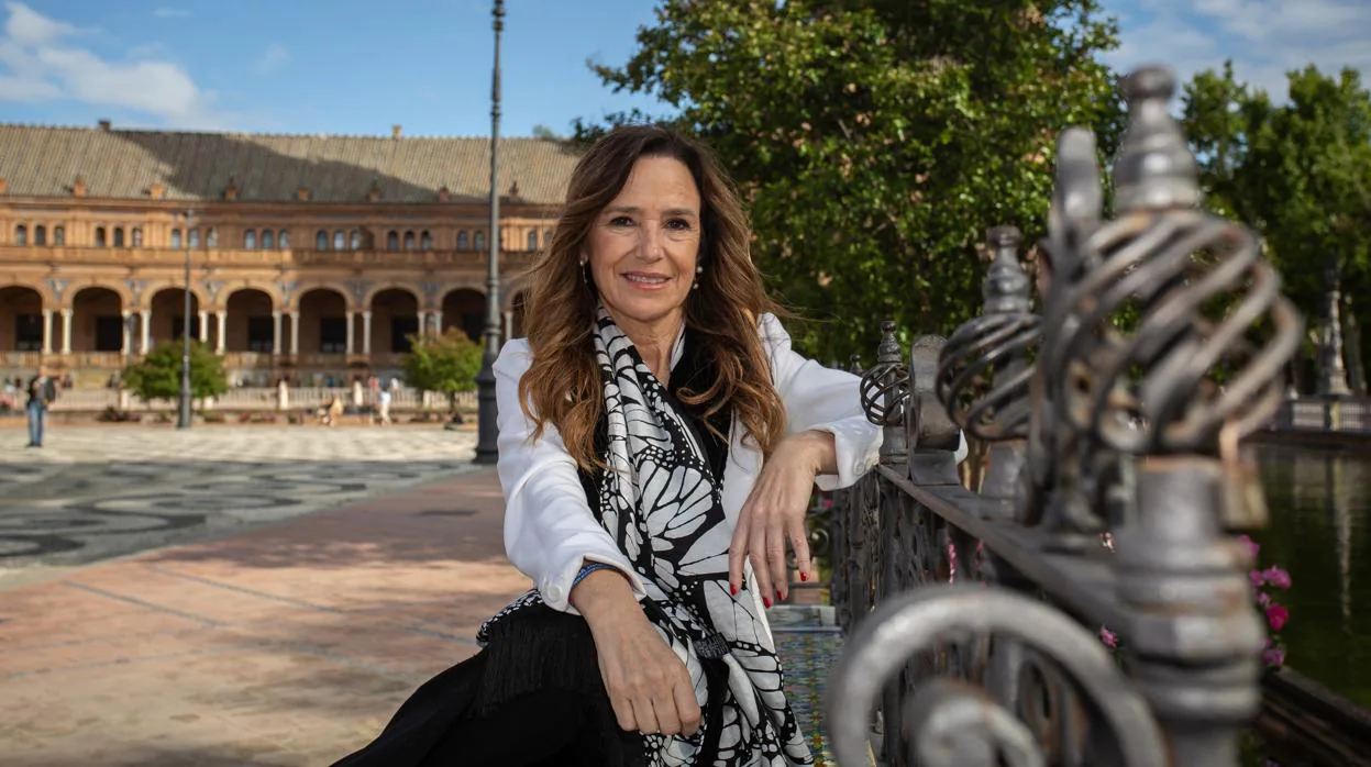 Teresa Jiménez Becerril, en la Plaza de España