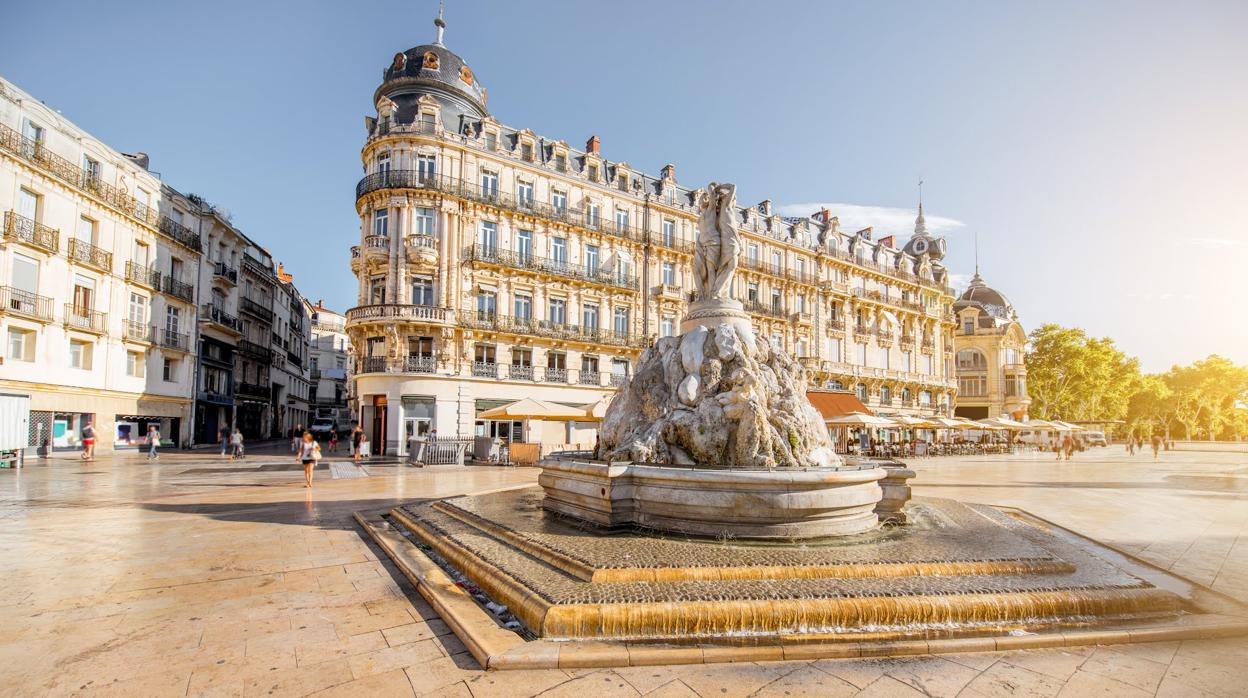 Un avión en el aeropuerto de Sevilla