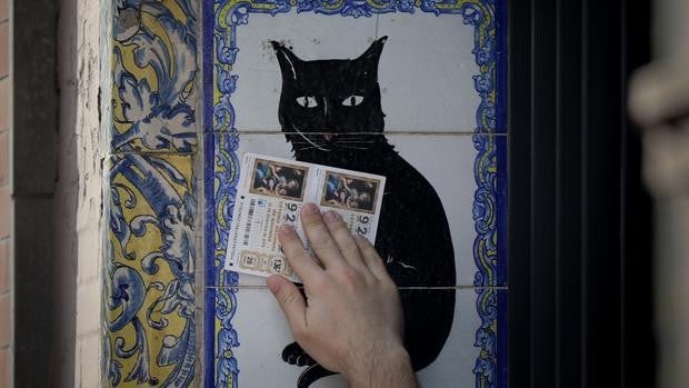 Trucos y ritos para llamar a la suerte en el sorteo