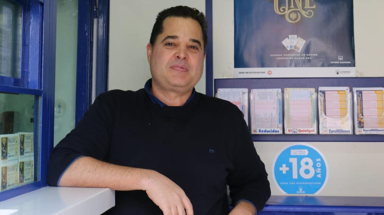 El lotero de Bellavista que ha vendido el 06293, quinto premio de la Lotería de Navidad