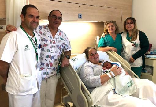 Adil, el primer niño nacido en Andalucía, en un hospital de Málaga