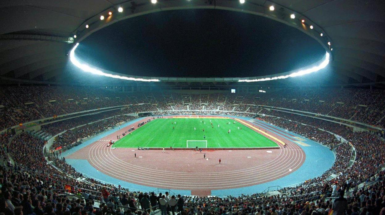 Vista general del estadio cartujano durante un partido de la selección española