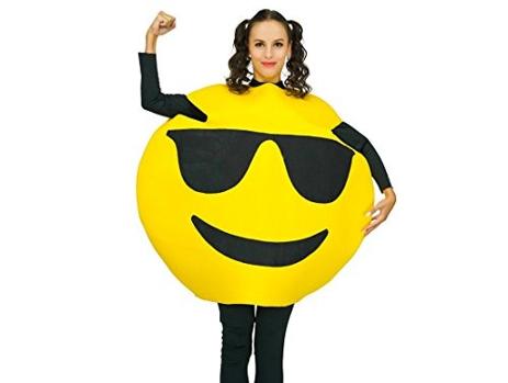 Puedes fabricar en casa tu mismo el disfraz de emoji