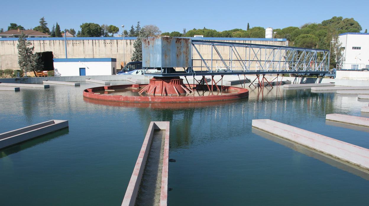 Coronavirus Sevilla: Emasesa aplaza facturas del agua a autónomos y empresas obligadas a cerrar por el coronavirus