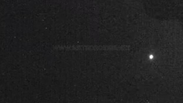 Detectan una bola de fuego procedente de un cometa surcando el cielo de Sevilla