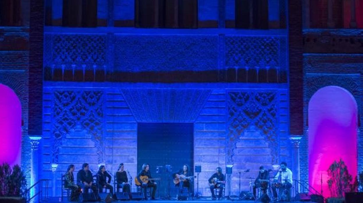 Imagen de un espectáculo de la Bienal de 2014 en los Reales Alcázares