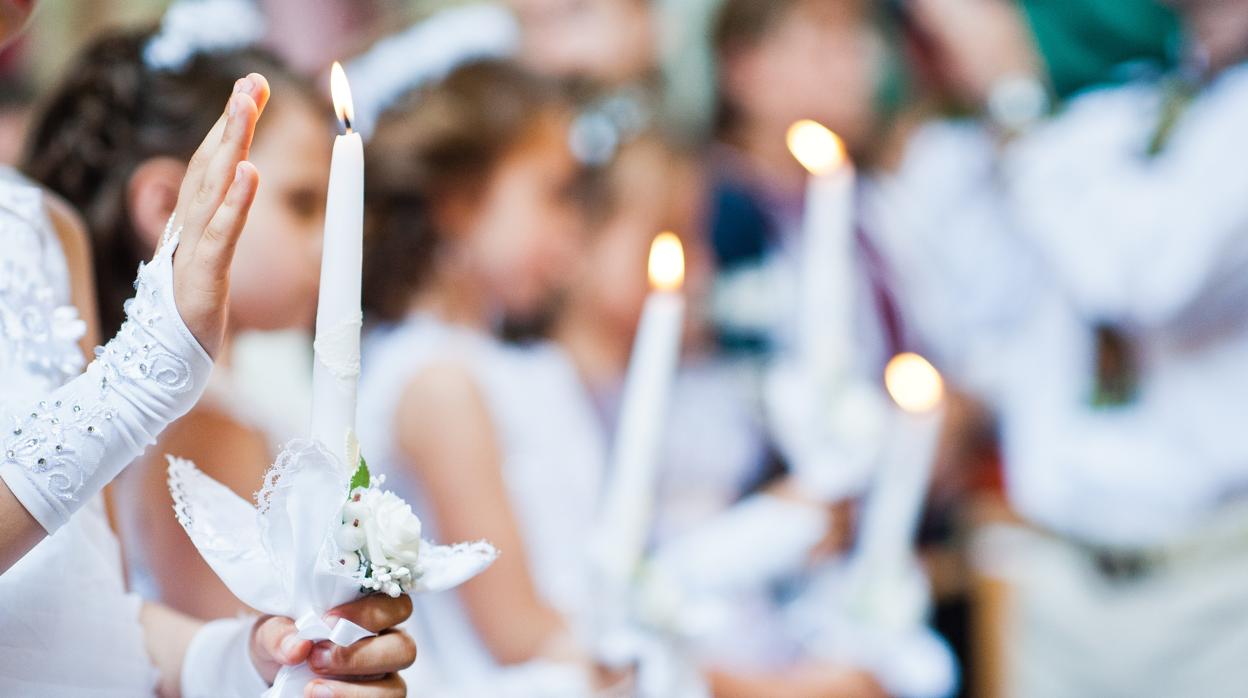 La incertidumbre y el miedo al virus, provoca que menos personas acudan a las celebraciones
